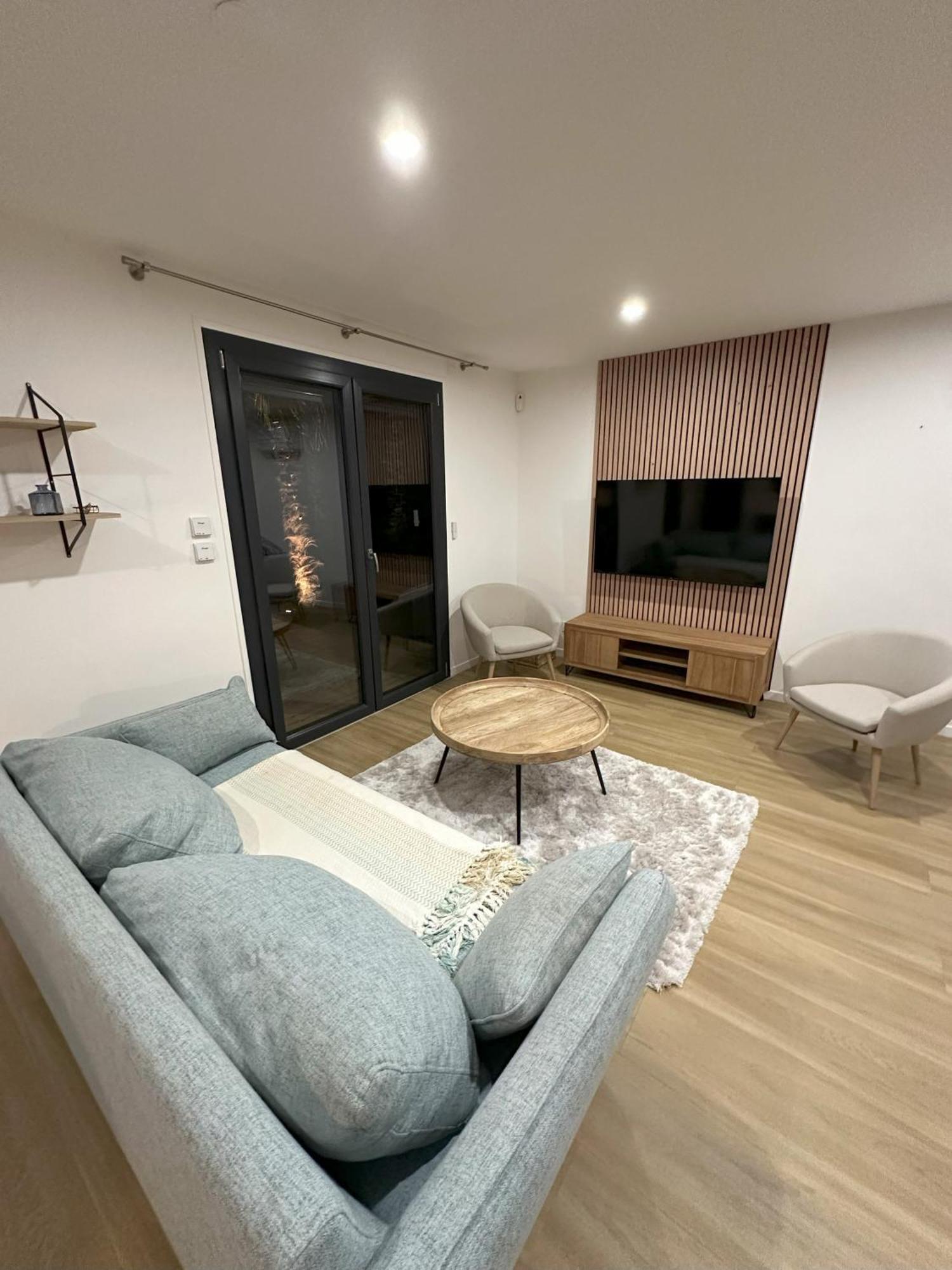 Sunny House - Villa 4 Chambres - Saint Genis Les Ollieres المظهر الخارجي الصورة